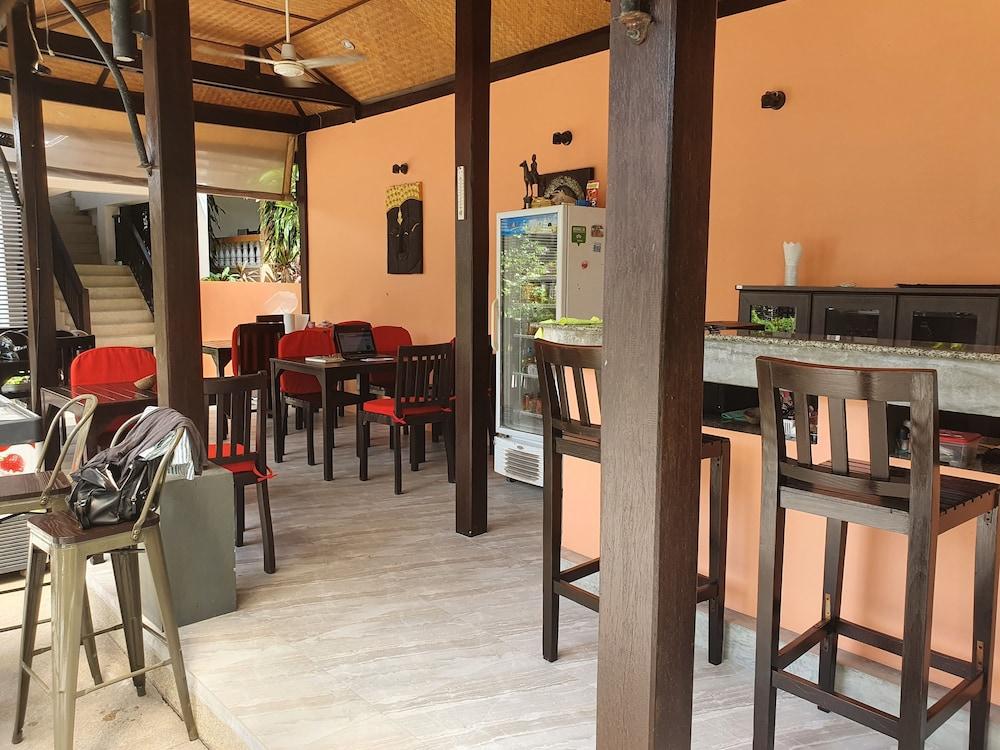 Ampha Place Hotel Mae Nam Exterior photo