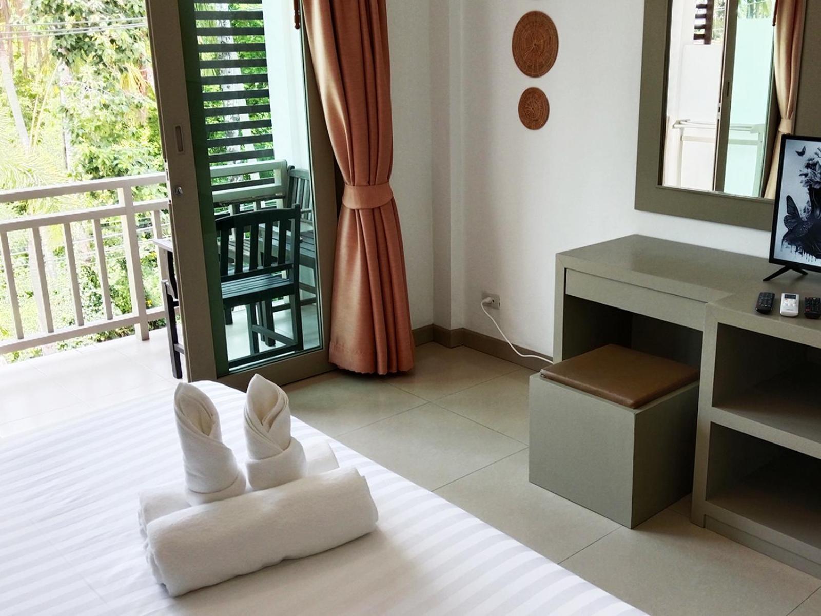 Ampha Place Hotel Mae Nam Exterior photo